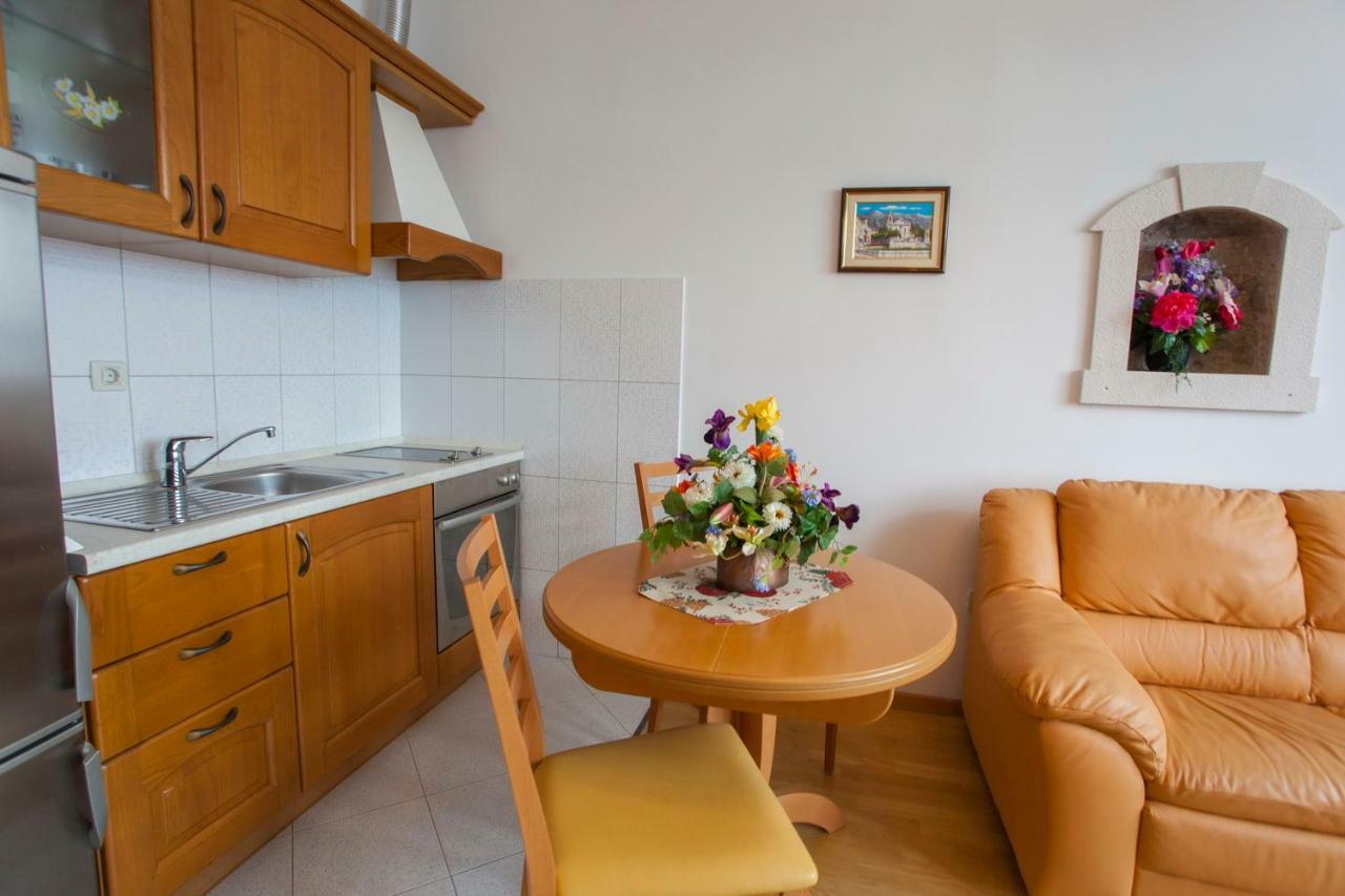 Apartments Vlado Podgora Extérieur photo